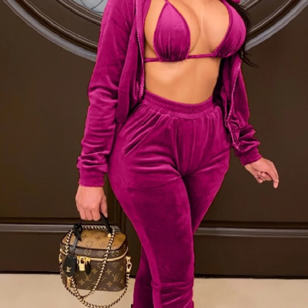 Three Piece Valore sweatsuit